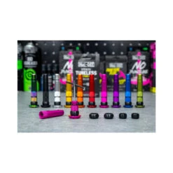 Muc-Off Stealth Tubeless Punctures Plug Red -Giro Verkaufs-Shop muc off stealth tubeless punctures plug 4 18851 4 18854 4